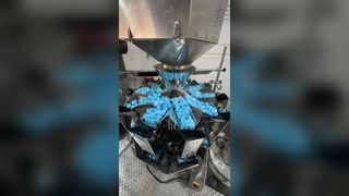 Máquina de embalagem rotativa automática de bolsas pré-fabricadas para grânulos de alumínio de 300g
